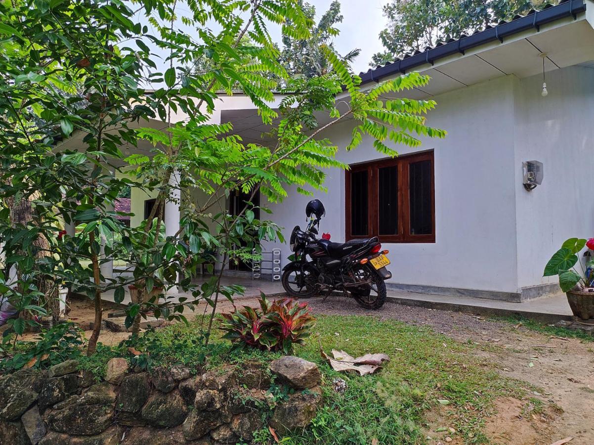 Schatzi'S Hideaway Tangalle Exterior photo