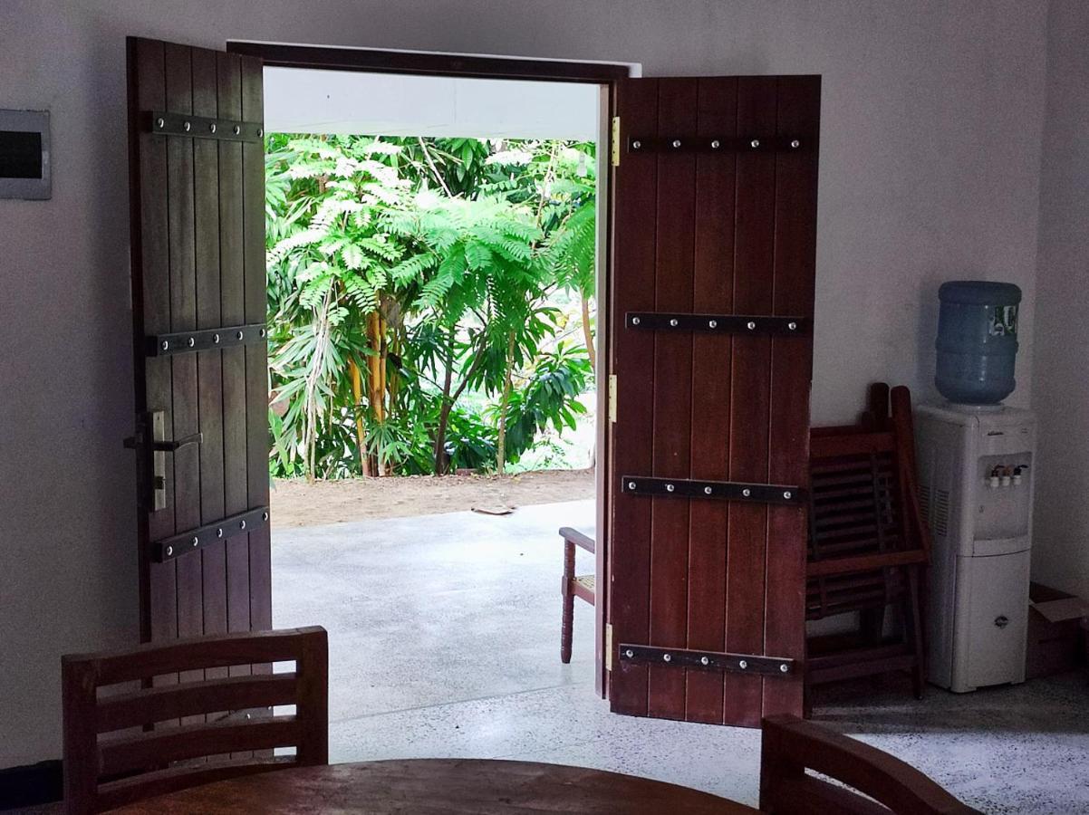 Schatzi'S Hideaway Tangalle Exterior photo